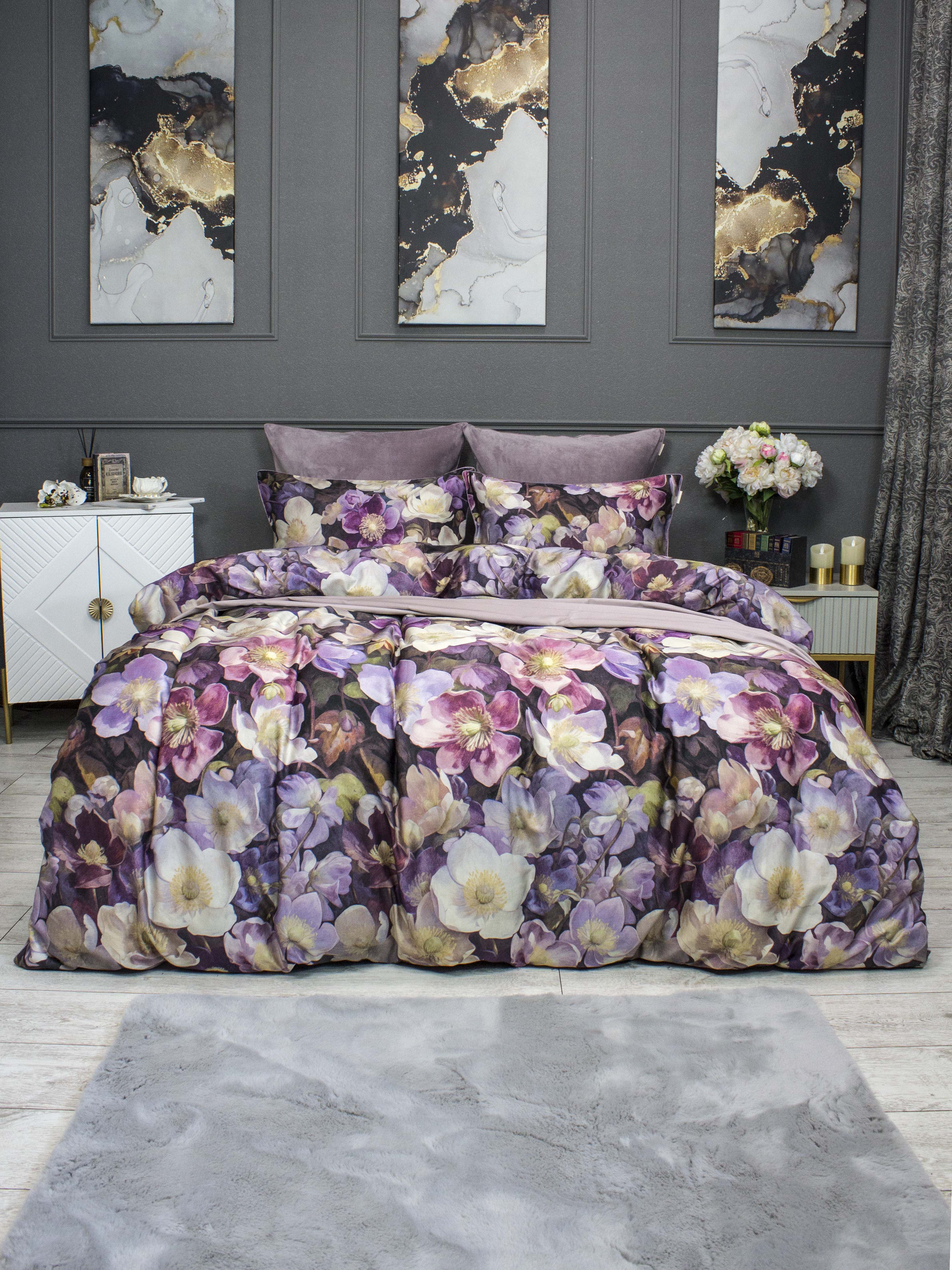 Монро (пыльная роза бургунди) Казанова